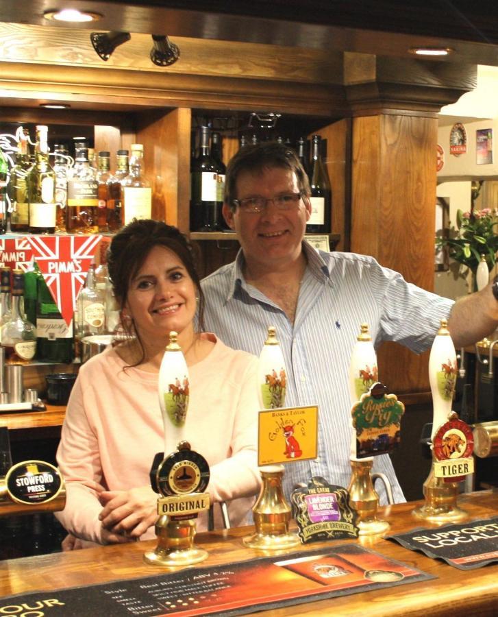 The White Lion Inn Oakham Luaran gambar