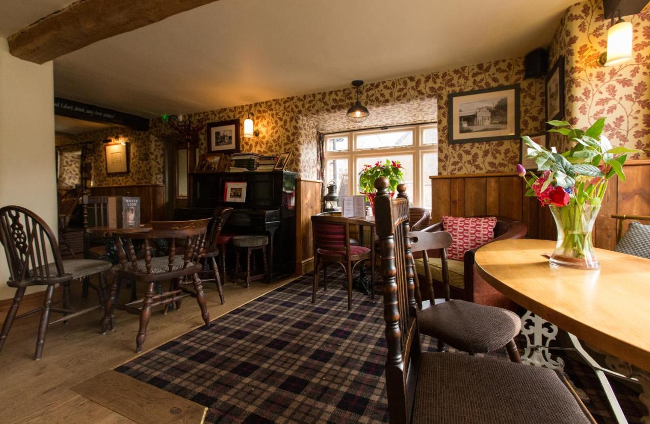 The White Lion Inn Oakham Luaran gambar